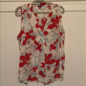Vince Camuto sleeveless v neck blouse